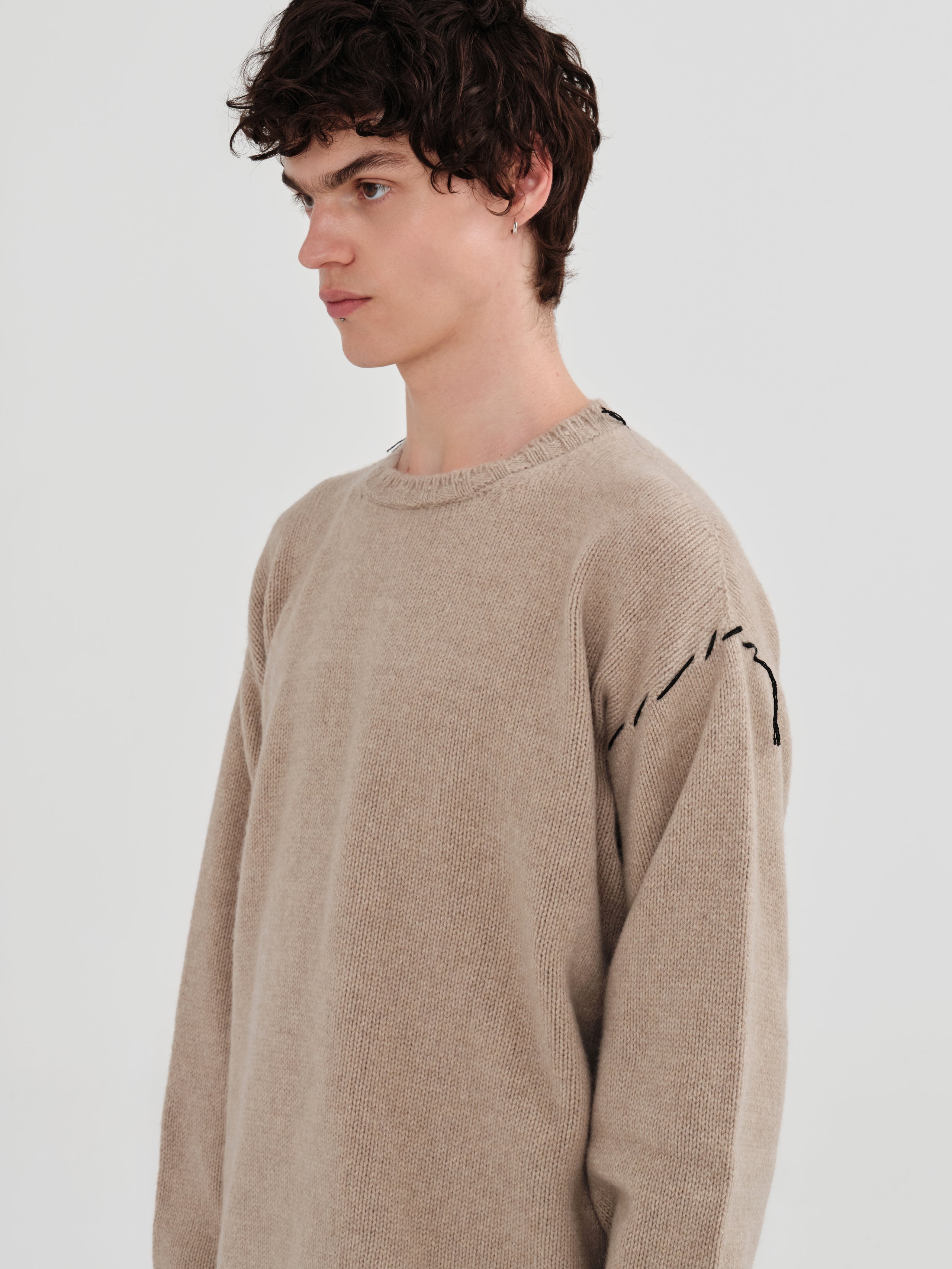 BOXY CREWNECK