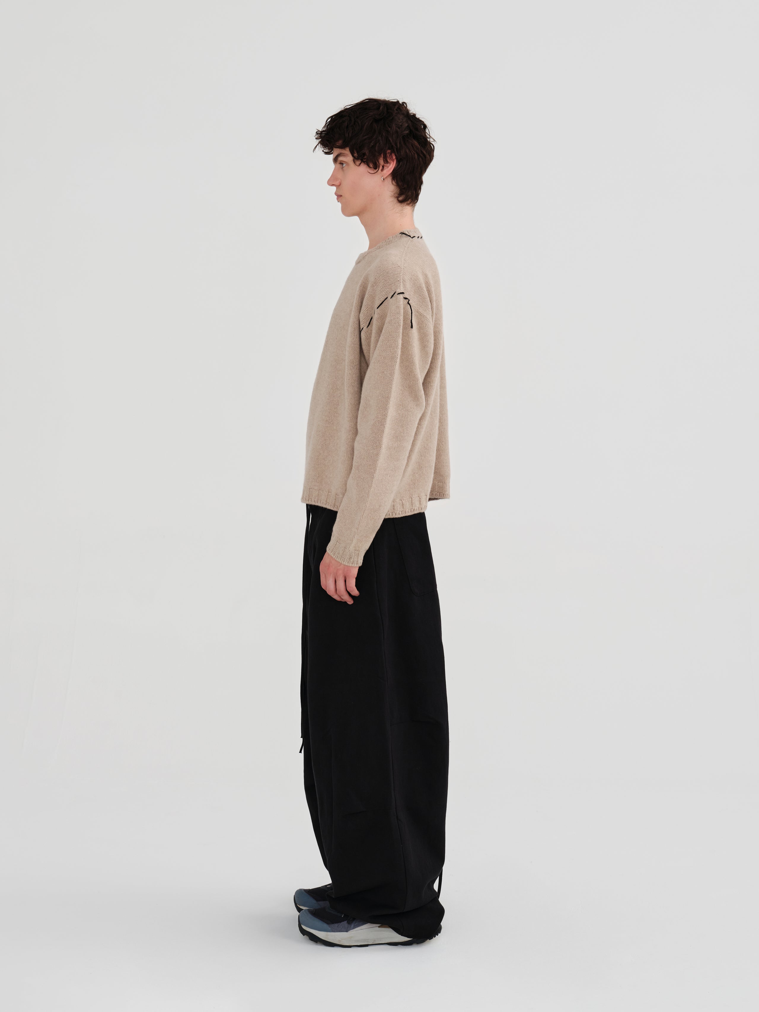 BOXY CREWNECK